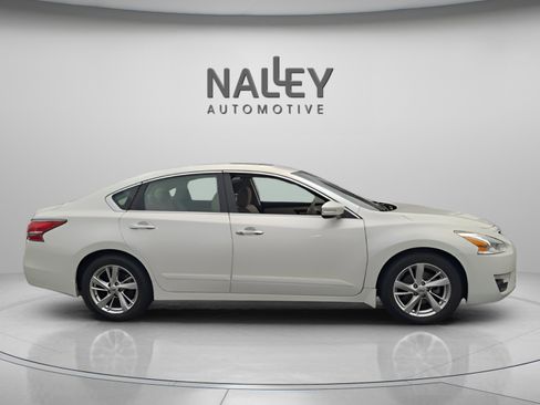 Used 2015 Nissan Altima 2.5 SL w/ Technology Package image 7