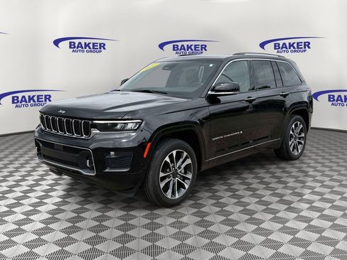 Used 2022 Jeep Grand Cherokee Overland AWD/4WD image 4
