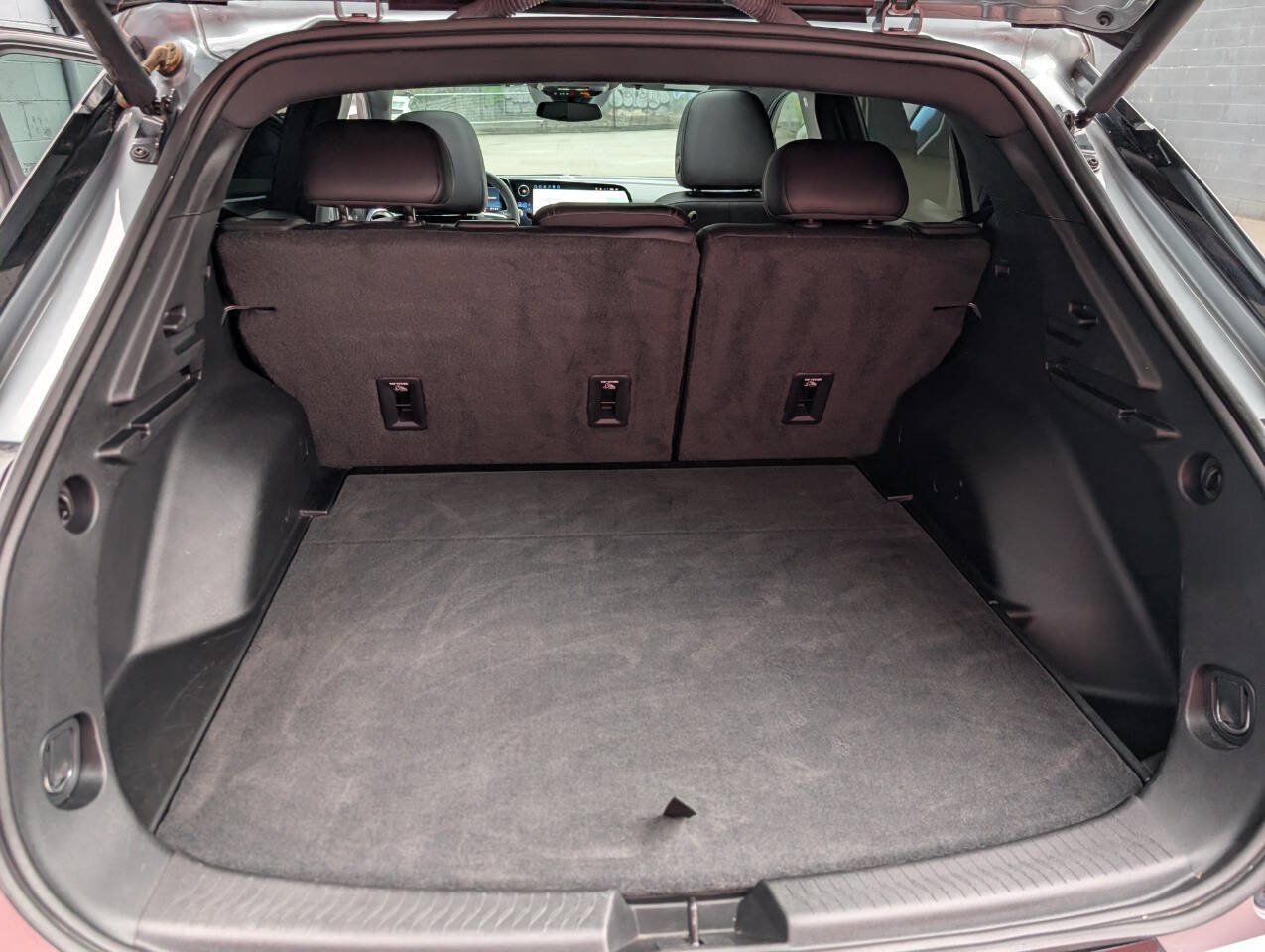 Used 2024 Chevrolet Equinox EV LT AWD/4WD image 17