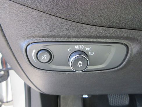 Certified 2020 Chevrolet Equinox LS w/ LS Convenience Package image 23