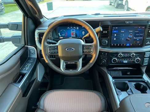 New 2026 Ford F250 King Ranch w/ FX4 Off-Road Package image 15