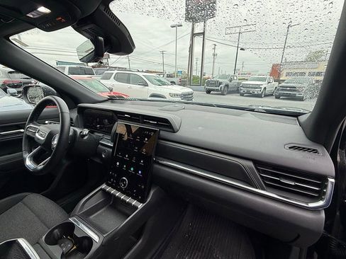 Used 2026 GMC Terrain Elevation w/ Technology Package II AWD/4WD image 19