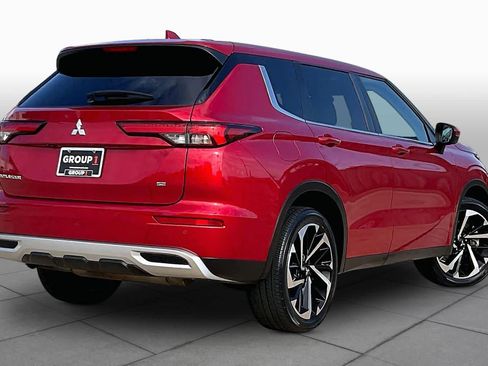 Used 2024 Mitsubishi Outlander SE FWD image 17