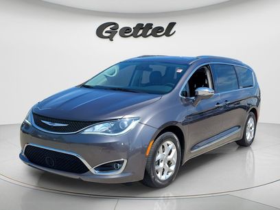 Used 2020 Chrysler Pacifica Limited w/ Advanced Safetytec Group