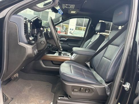 Used 2024 Chevrolet Silverado 1500 High Country w/ Technology Package image 16