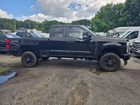 Used 2024 Ford F350 XL w/ STX Appearance Package AWD/4WD image 9