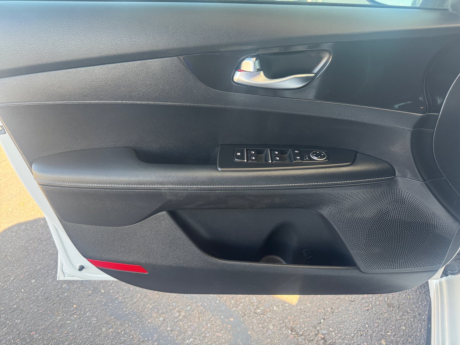 Used 2024 Kia Forte GT-Line FWD image 11