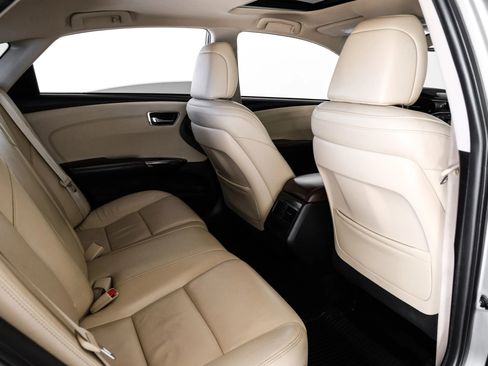 Used 2016 Toyota Avalon XLE Premium image 35