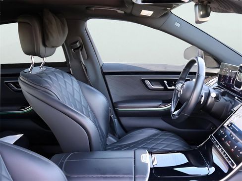 Used 2022 Mercedes-Benz S 500 4MATIC image 10