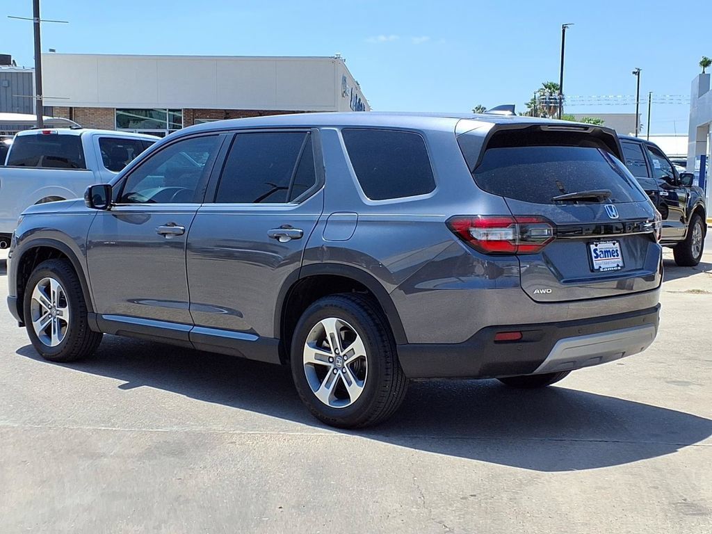Used 2024 Honda Pilot EX-L image 6