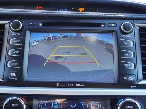 Certified 2019 Toyota Highlander Limited image 44