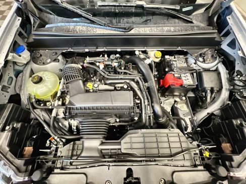 New 2025 Ford Maverick XLT w/ XLT Luxury Package image 17