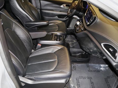 Used 2022 Chrysler Pacifica Touring-L w/ S Appearance Package FWD image 78