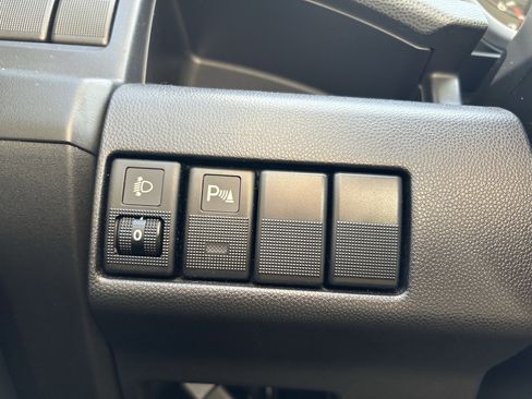 Used 2015 MAZDA MAZDA5 Grand Touring image 16