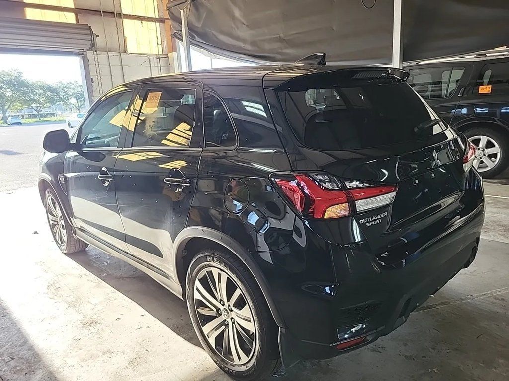 Used 2025 Mitsubishi Outlander Sport ES AWD/4WD image 4