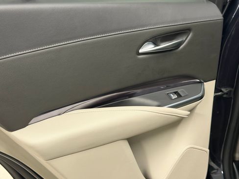 Certified 2022 Cadillac XT4 Luxury w/ Driver Awareness Package FWD image 38