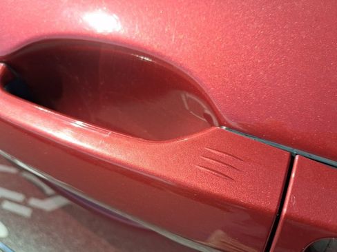 Certified 2018 Honda CR-V Touring image 17