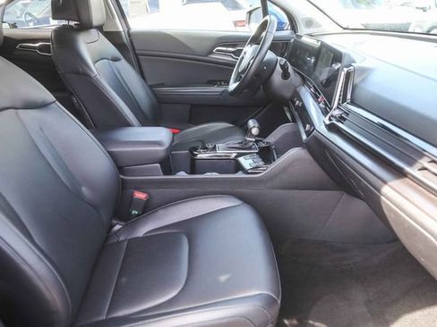 Used 2023 Kia Sportage EX FWD image 17