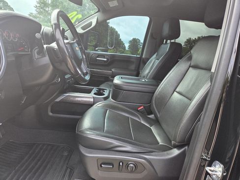 Used 2020 Chevrolet Silverado 3500 LTZ w/ LTZ Texas Edition AWD/4WD image 11
