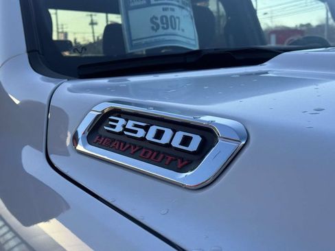 Used 2024 RAM 3500 Big Horn AWD/4WD image 8