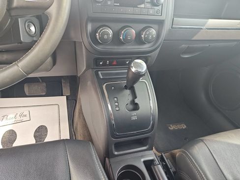 Used 2017 Jeep Patriot High Altitude AWD/4WD image 11