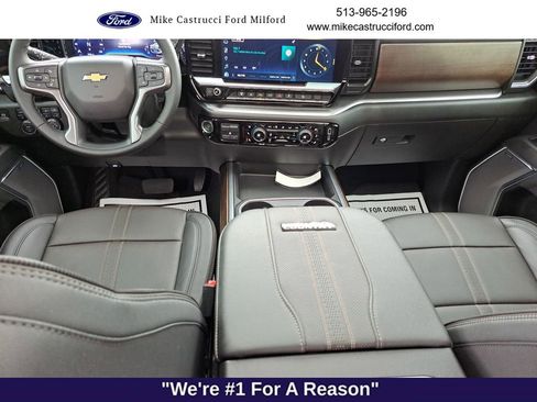 Used 2025 Chevrolet Silverado 2500 High Country w/ Technology Package image 10