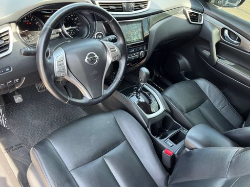 Used 2016 Nissan Rogue SL FWD image 16
