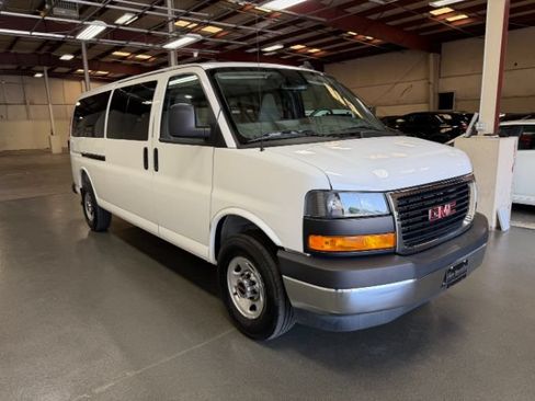 Used 2025 GMC Savana 3500 LT w/ LT Preferred Equipment Group RWD image 5