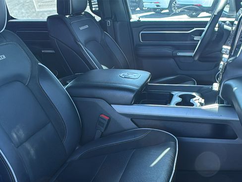 Used 2025 RAM 1500 Laramie AWD/4WD image 16