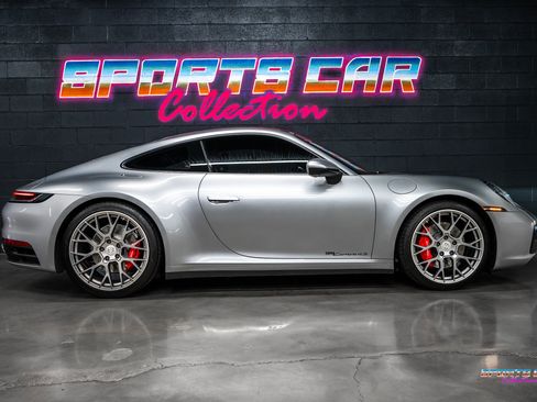 Used 2020 Porsche 911 Carrera 4S w/ Premium Package AWD/4WD image 25