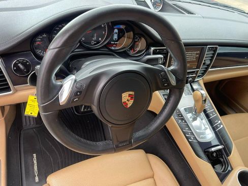 Used 2013 Porsche Panamera 4 Platinum Edition image 28