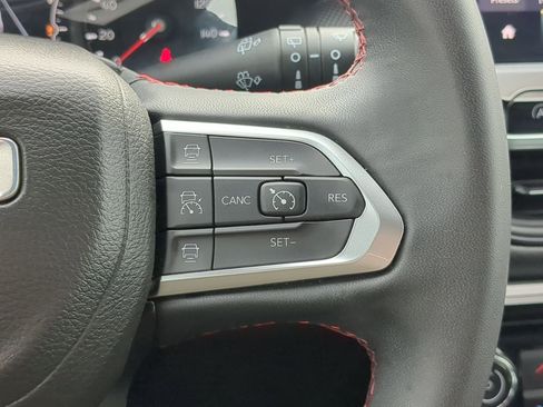 Used 2023 Jeep Compass Trailhawk image 20