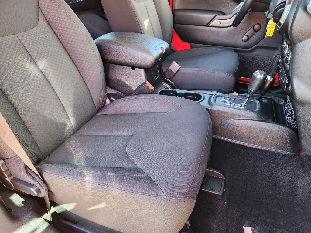 Used 2017 Jeep Wrangler Sport AWD/4WD image 12