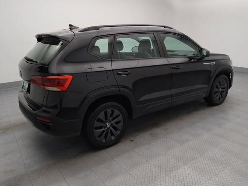 Used 2022 Volkswagen Taos S image 10