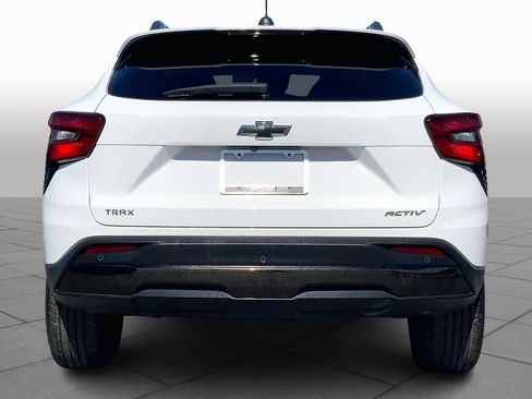 Used 2025 Chevrolet Trax ACTIV w/ Driver Confidence Package image 5