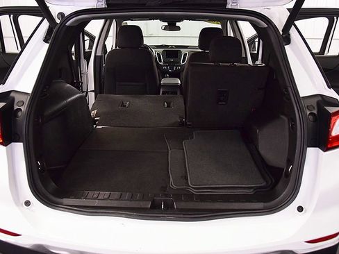 Used 2021 Chevrolet Equinox LT AWD/4WD image 32