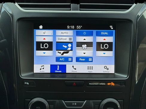 Used 2019 Ford Explorer XLT w/ Equipment Group 201A AWD/4WD image 25
