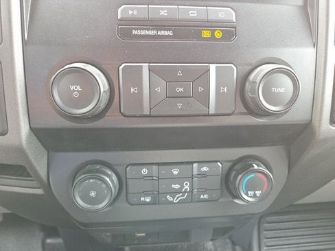 Used 2022 Ford F250 XL w/ Power Equipment Group AWD/4WD image 16