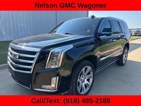Used 2017 Cadillac Escalade Premium Luxury AWD/4WD image 1