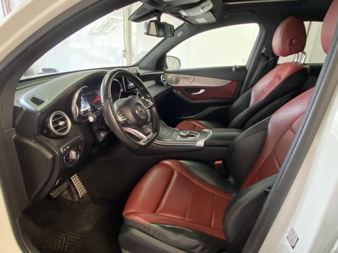 Used 2019 Mercedes-Benz GLC 300 4MATIC Coupe image 19