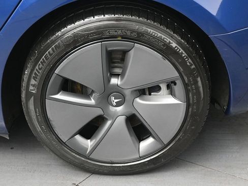 Used 2023 Tesla Model 3 Standard Range image 37