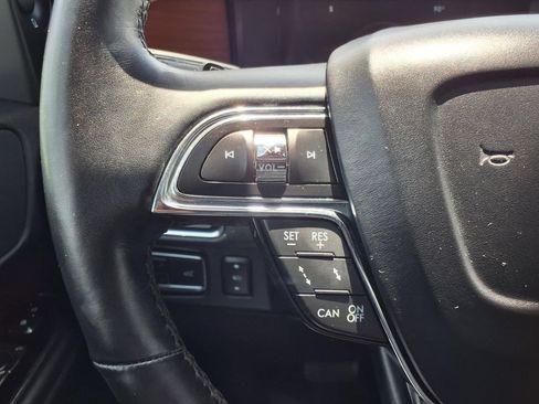 Used 2020 Lincoln Navigator Reserve AWD/4WD image 18