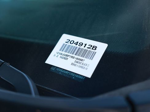 Used 2024 Jeep Wagoneer Series II RWD image 45