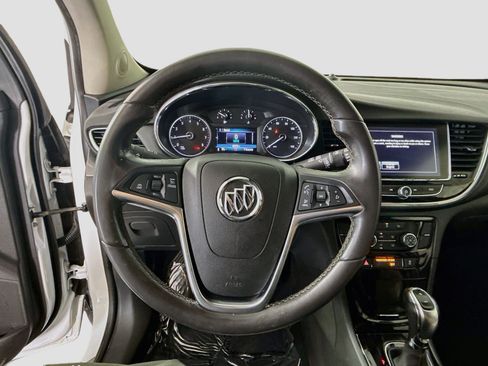 Used 2020 Buick Encore Preferred FWD image 13