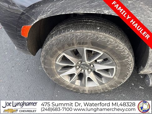 Used 2023 Chevrolet Tahoe Z71 w/ Luxury Package image 9