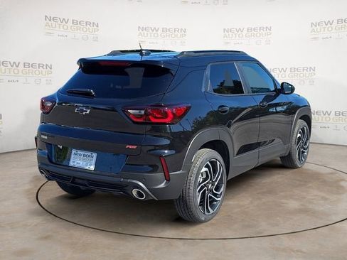 New 2026 Chevrolet TrailBlazer RS w/ Driver Confidence Package FWD image 5