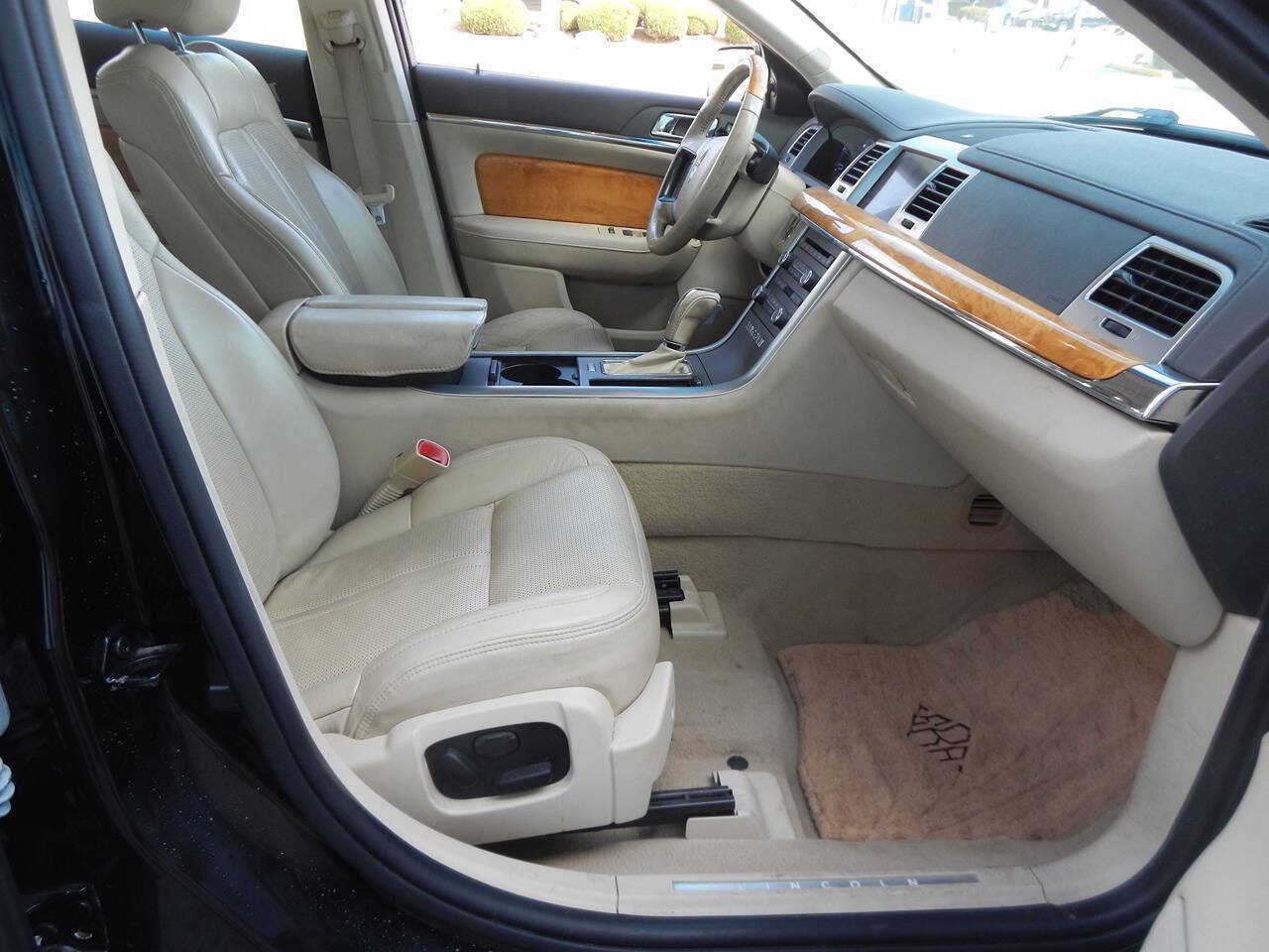 Used 2011 Lincoln MKS AWD w/ 102A Rapid Spec Order Code image 38
