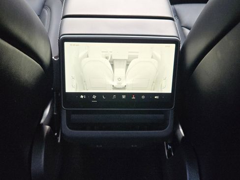 Used 2025 Tesla Model 3 Long Range RWD image 24