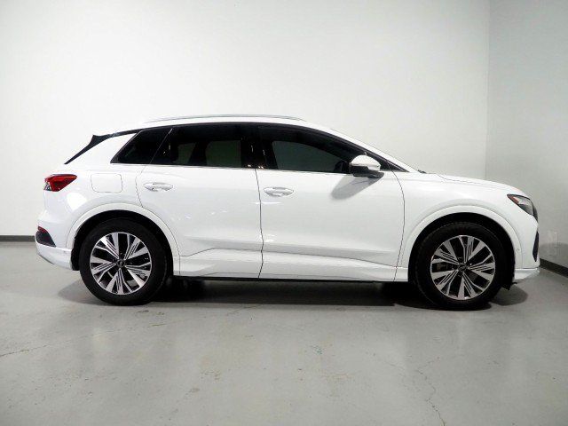 Used 2023 Audi Q4 e-tron Premium Plus w/ Premium Plus RWD image 5
