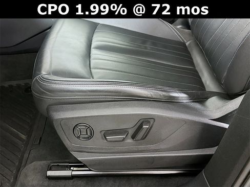 Used 2023 Audi e-tron Premium image 9